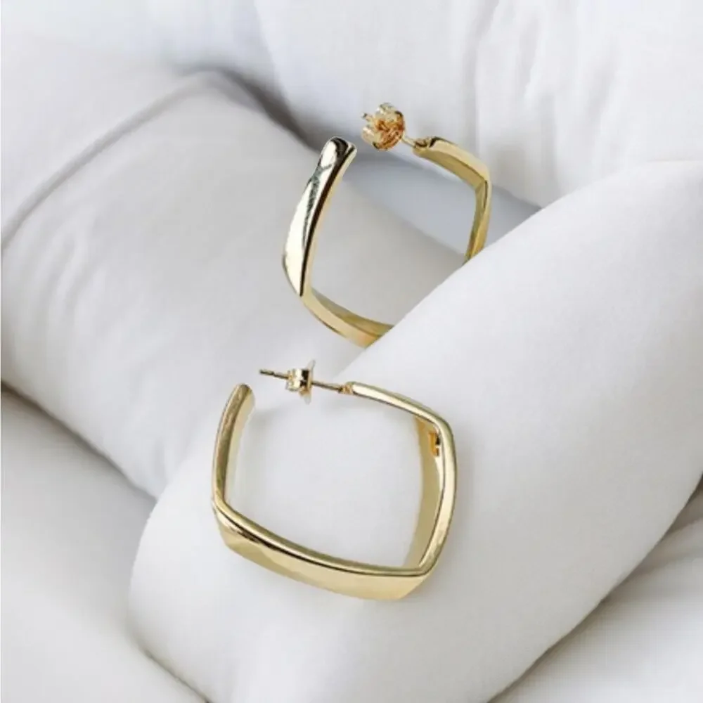 NEW 18K yellow gold plated square classic hoop earrings jewelry B22A - Picture 6 of 8